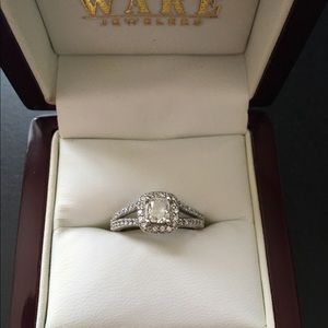 .6 carat NEW engagement ring